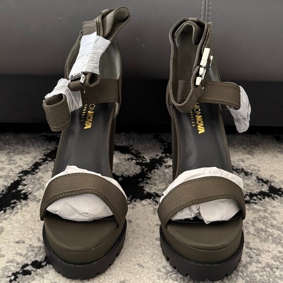 Long Gone Chunky Platform Heels - Olive Green (Size 7) - Picture 3 of 5